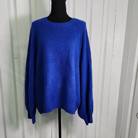 Vince Camuto Sweaters - Vince Camuto Womens Vibrant Blue Crew Neck Sweater Size XL NWT